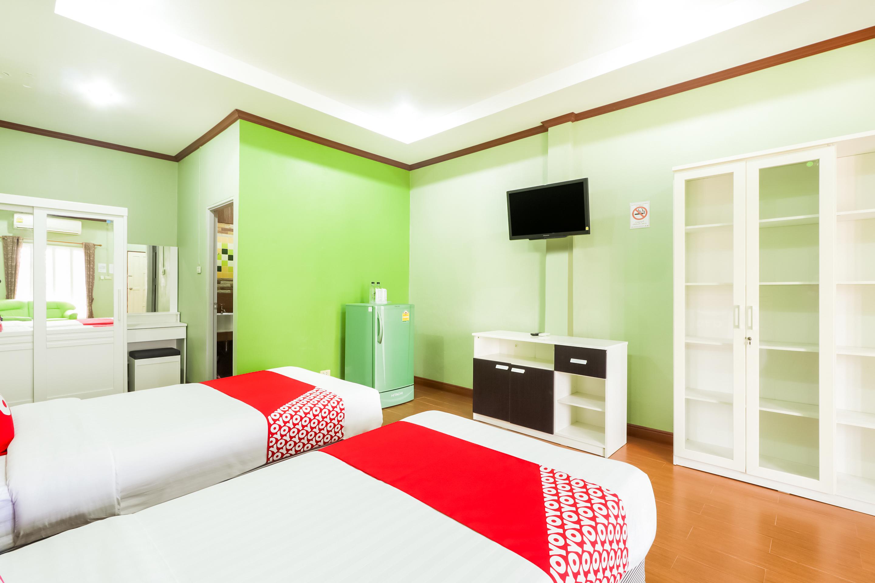 Oyo 359 Golden Nakara Place Чианг Сеeн Екстериор снимка
