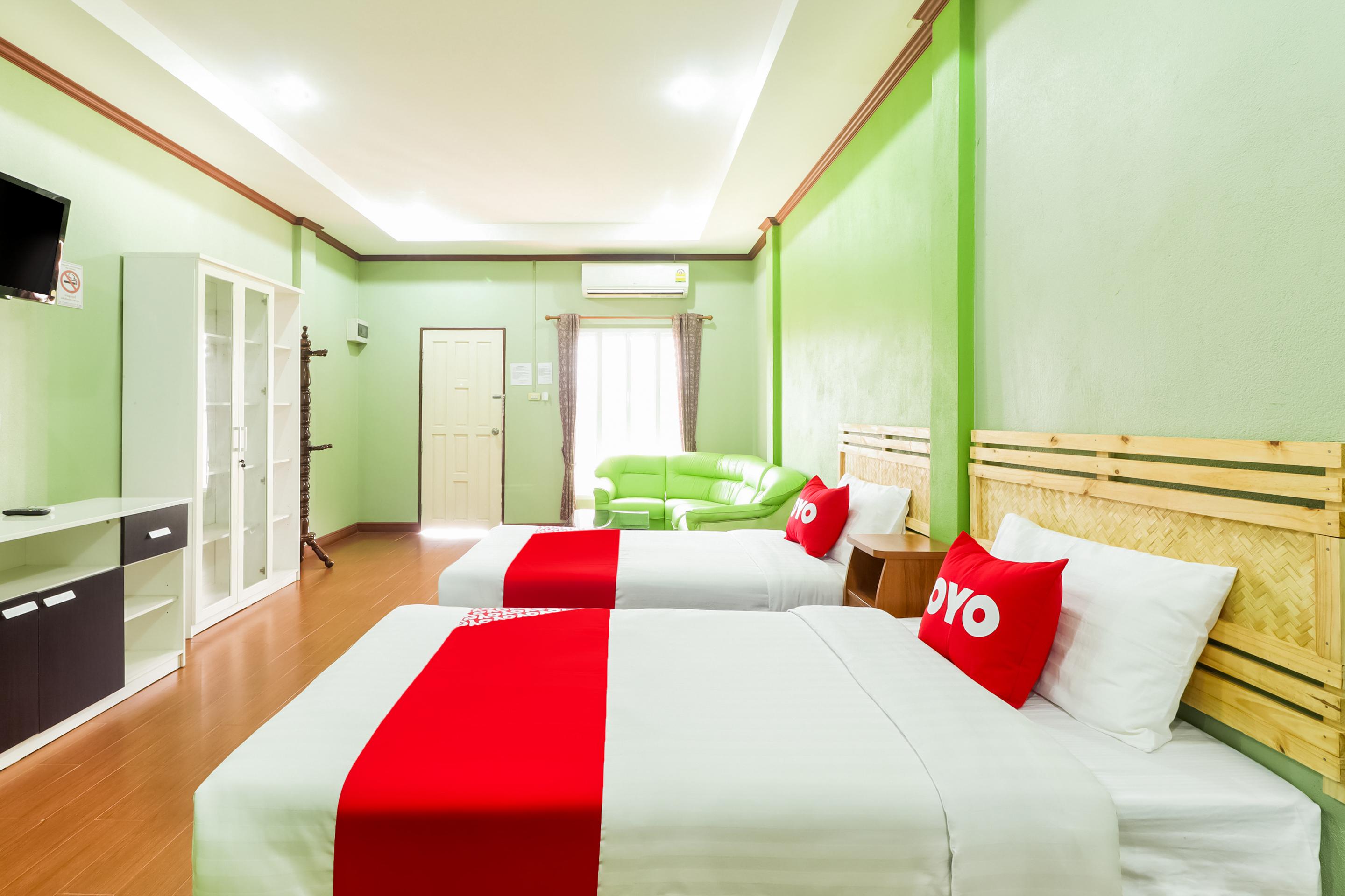 Oyo 359 Golden Nakara Place Чианг Сеeн Екстериор снимка