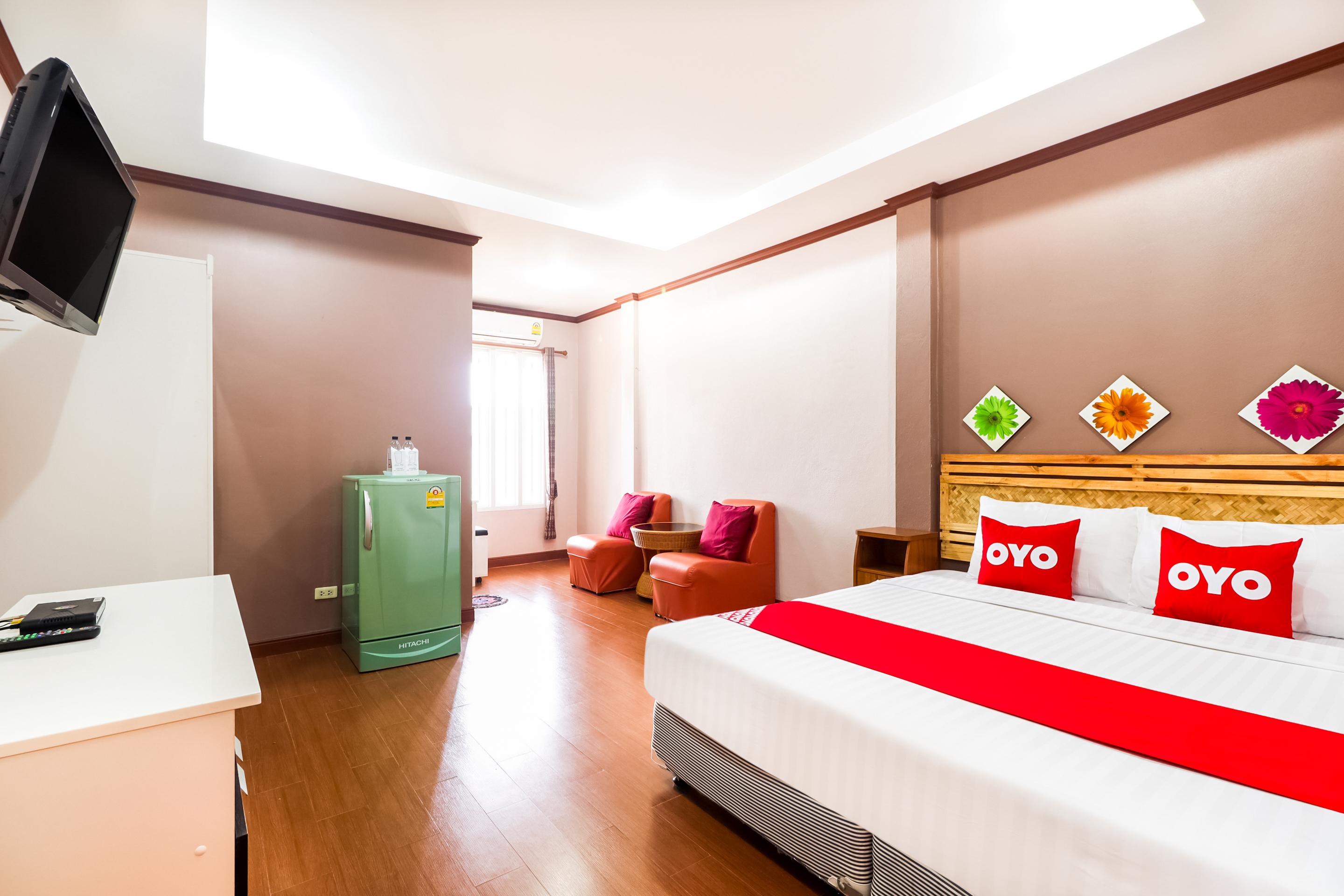 Oyo 359 Golden Nakara Place Чианг Сеeн Екстериор снимка