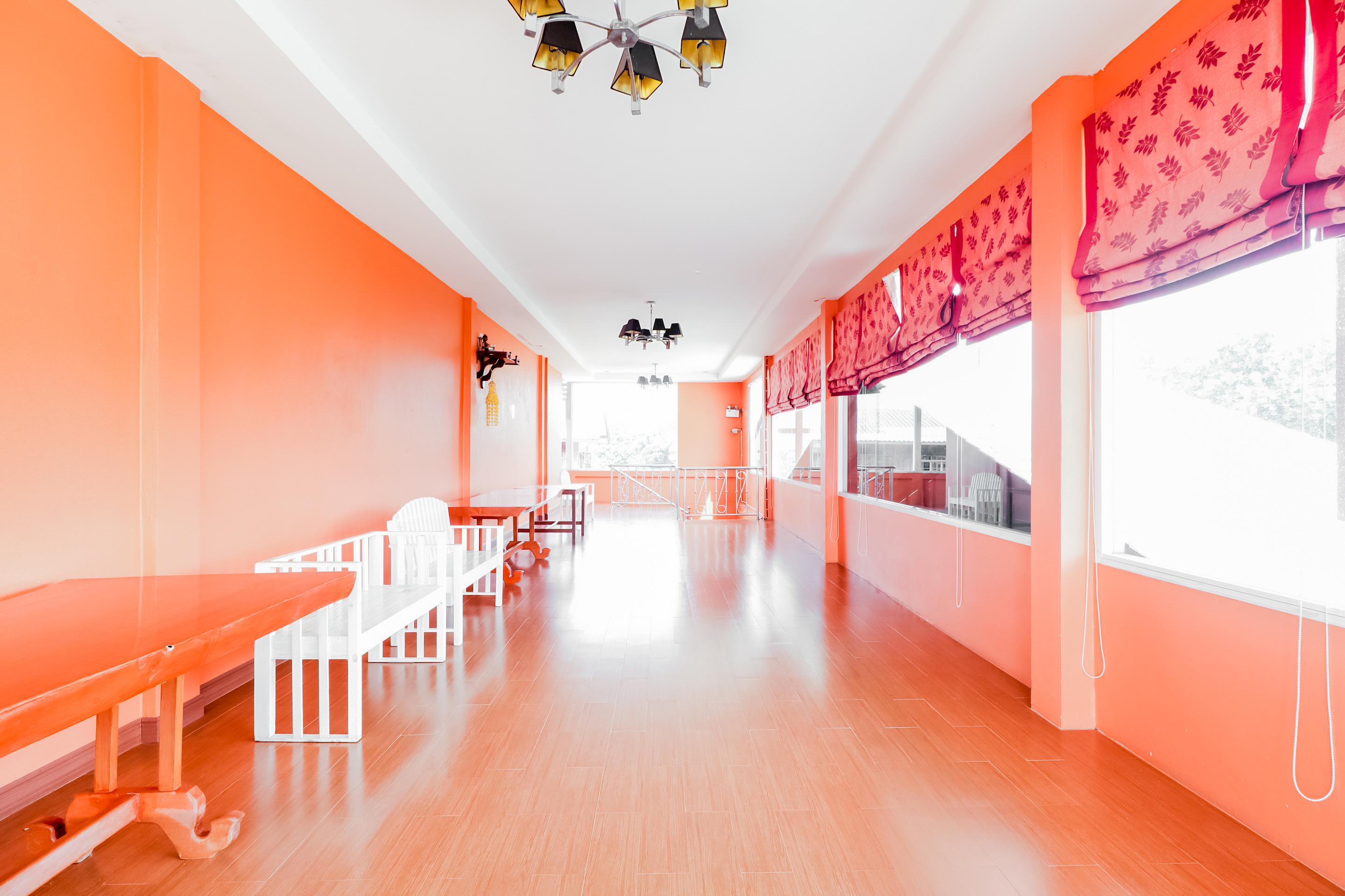 Oyo 359 Golden Nakara Place Чианг Сеeн Екстериор снимка